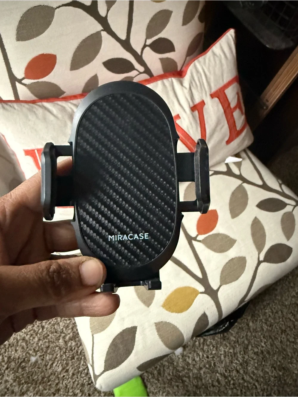 MURACASE Carbon Fiber Wireless Car Phone Mount - Black